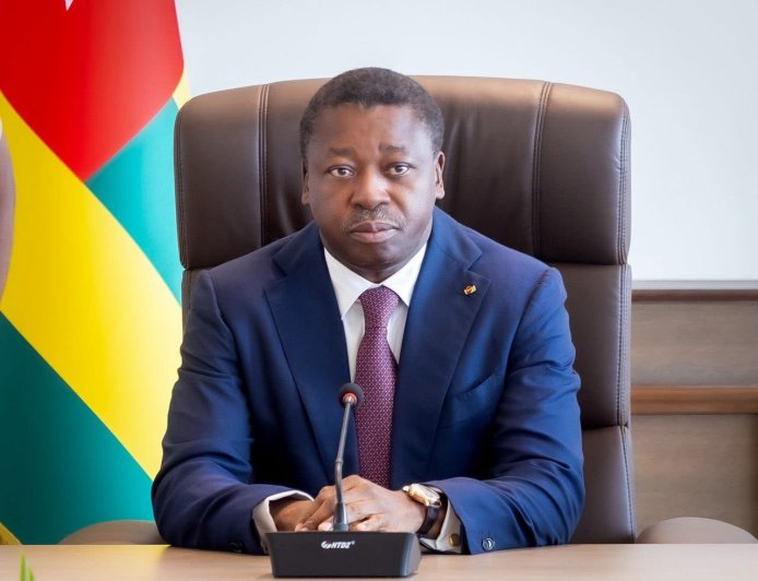 Faure Gnassingbé veut-il tourner le dos à la France ?
