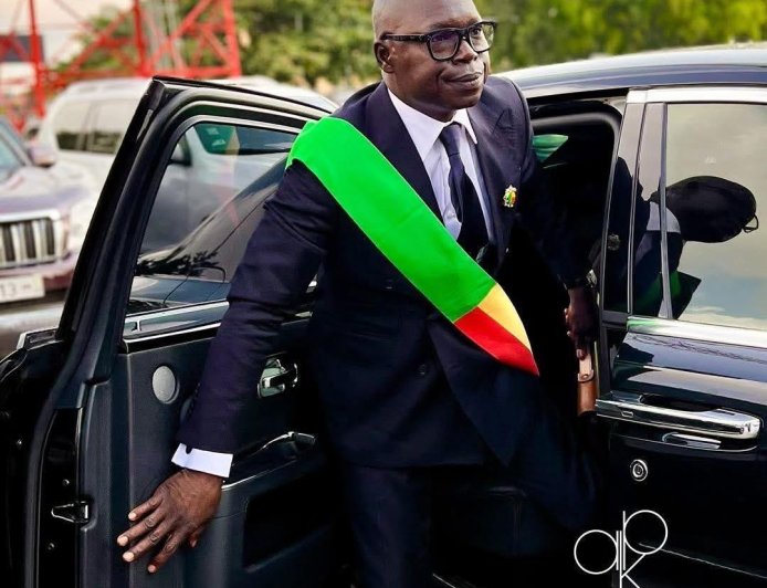 Paulin K. AKPONNA à l’Assemblée nationale : le triomphe d’un fils de Dahibi, l’entrée dans l’Histoire